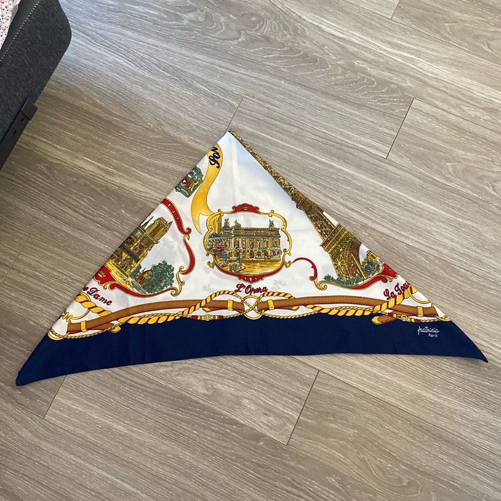 uo france-themed bandeau top